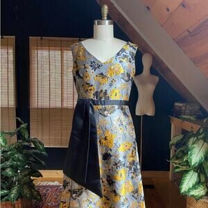 Kay Unger Gown Tapestry Gold Black